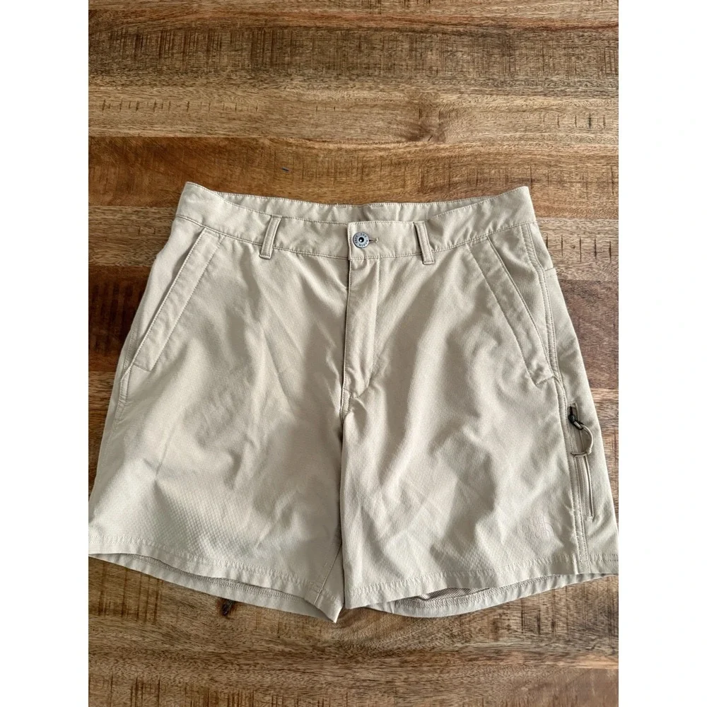 North Face Mens 32 Tan Hiking Shorts Stretch Performance Trail Outdoor Casual